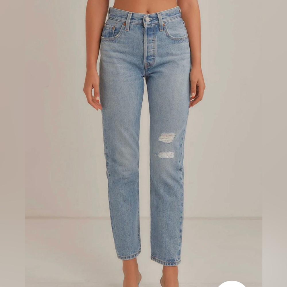 Levi’s 501 Distressed Crop Jeans sz 25x26 NWOT